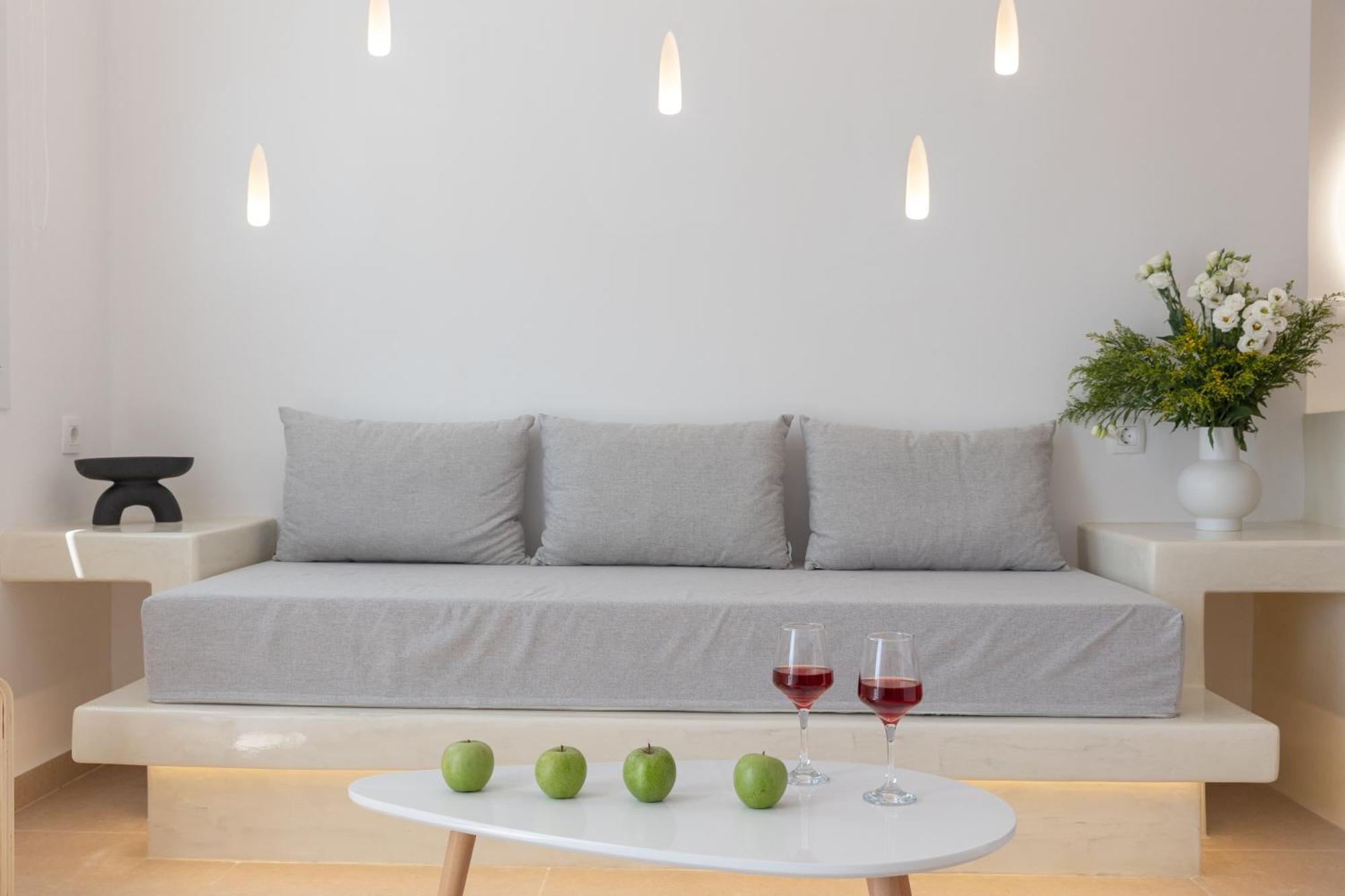 Foinikiá Theophrasti Suites מראה חיצוני תמונה
